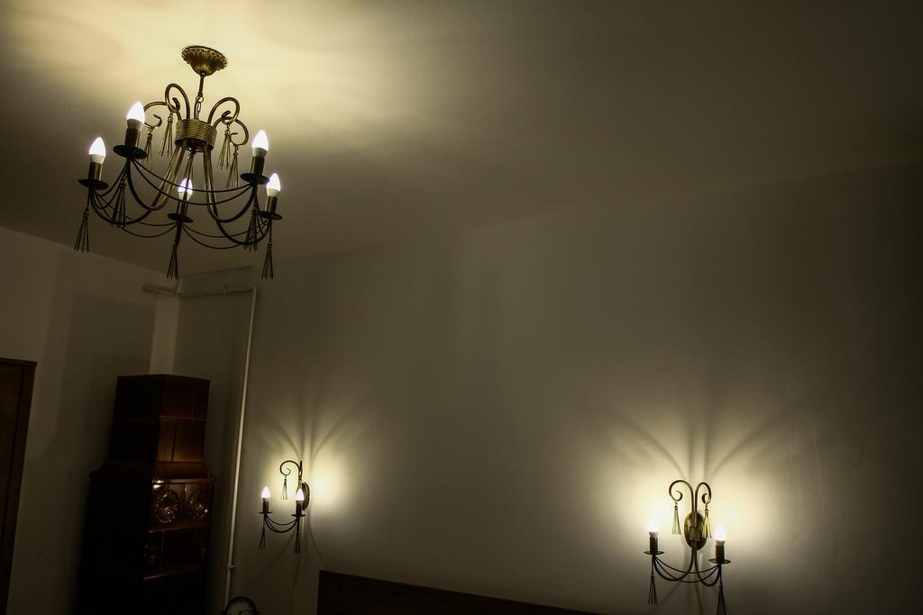 Historical Studio Apartment Sibiu Exterior photo